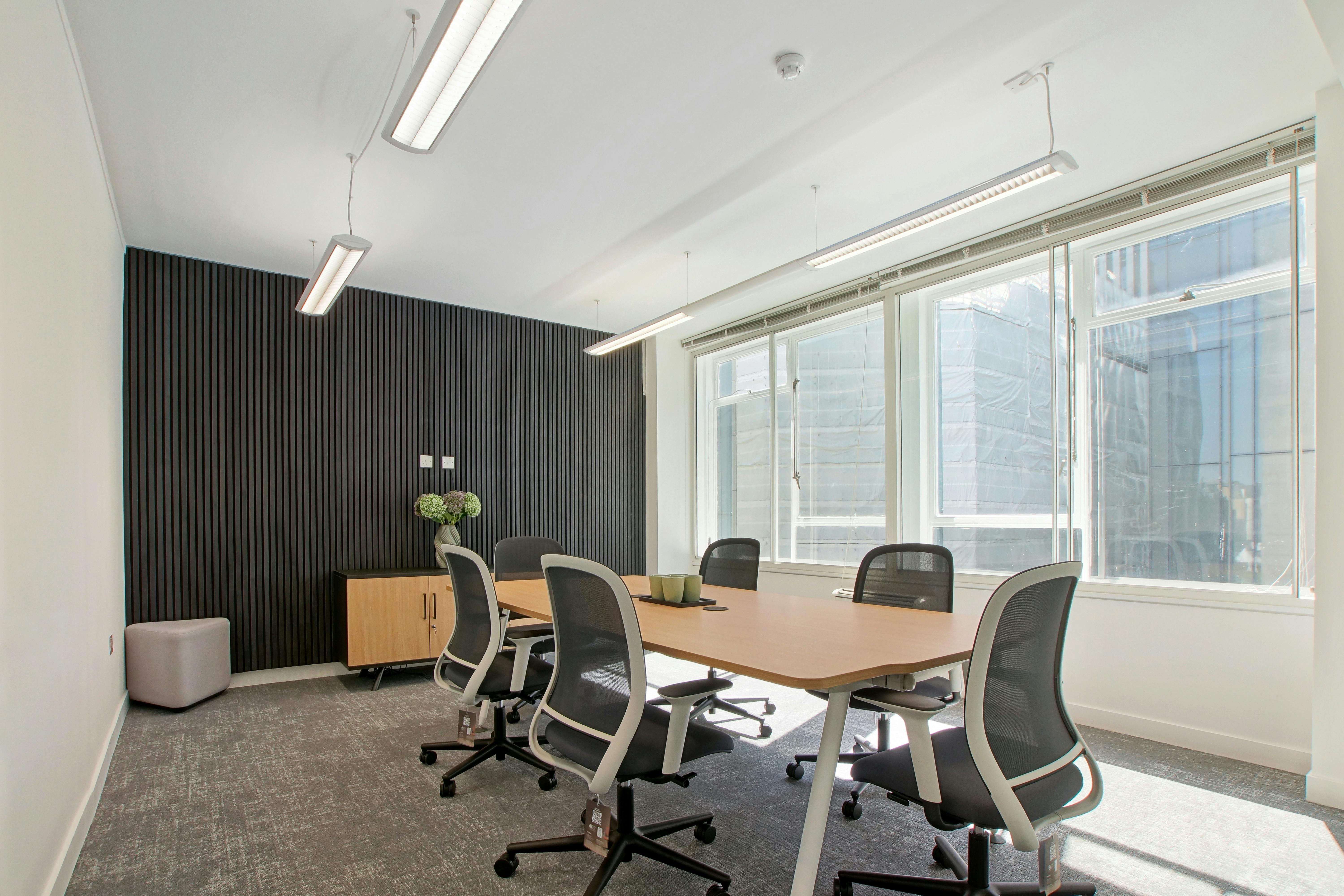 Longbow House photo 3