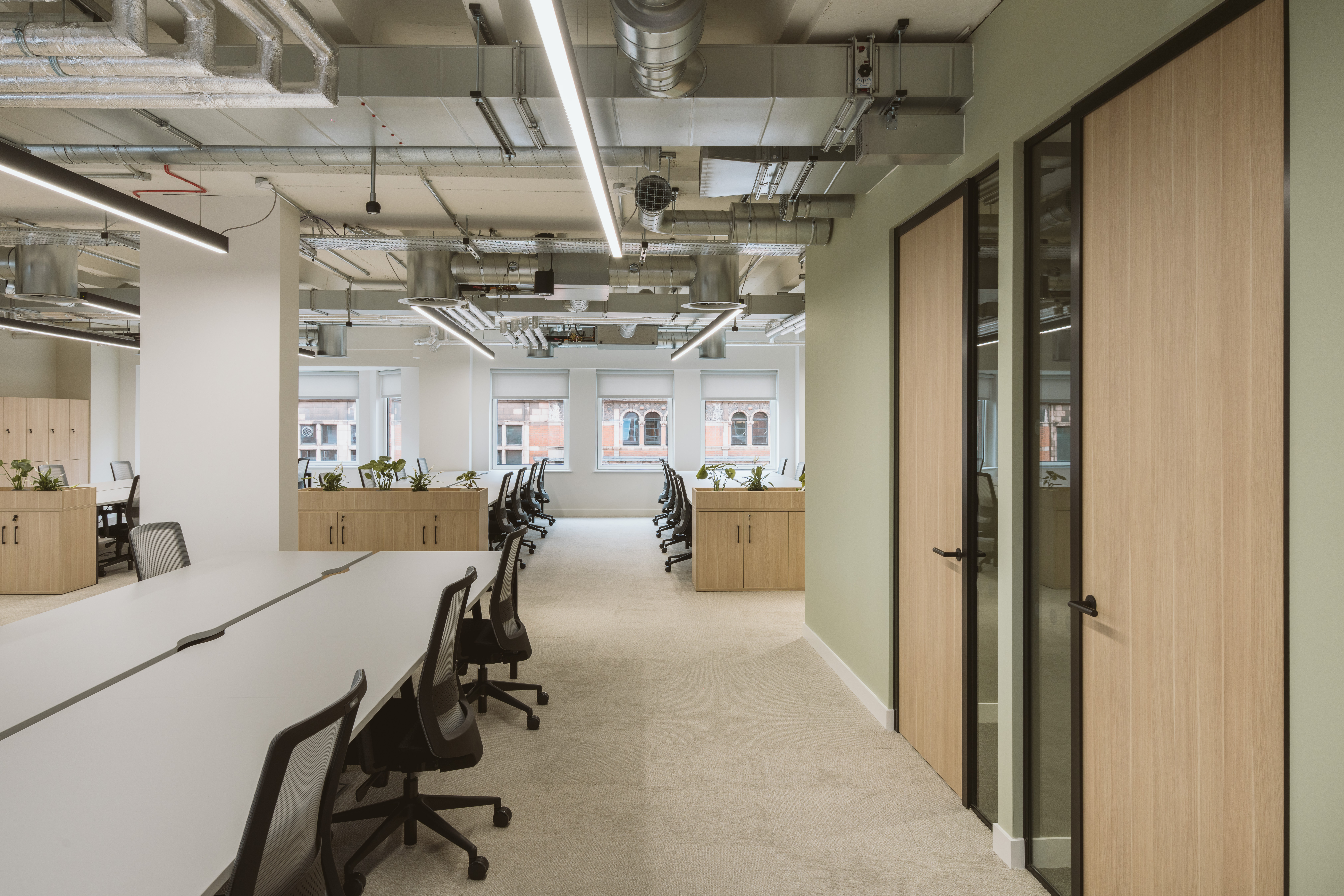 130 Shaftesbury Avenue photo 9