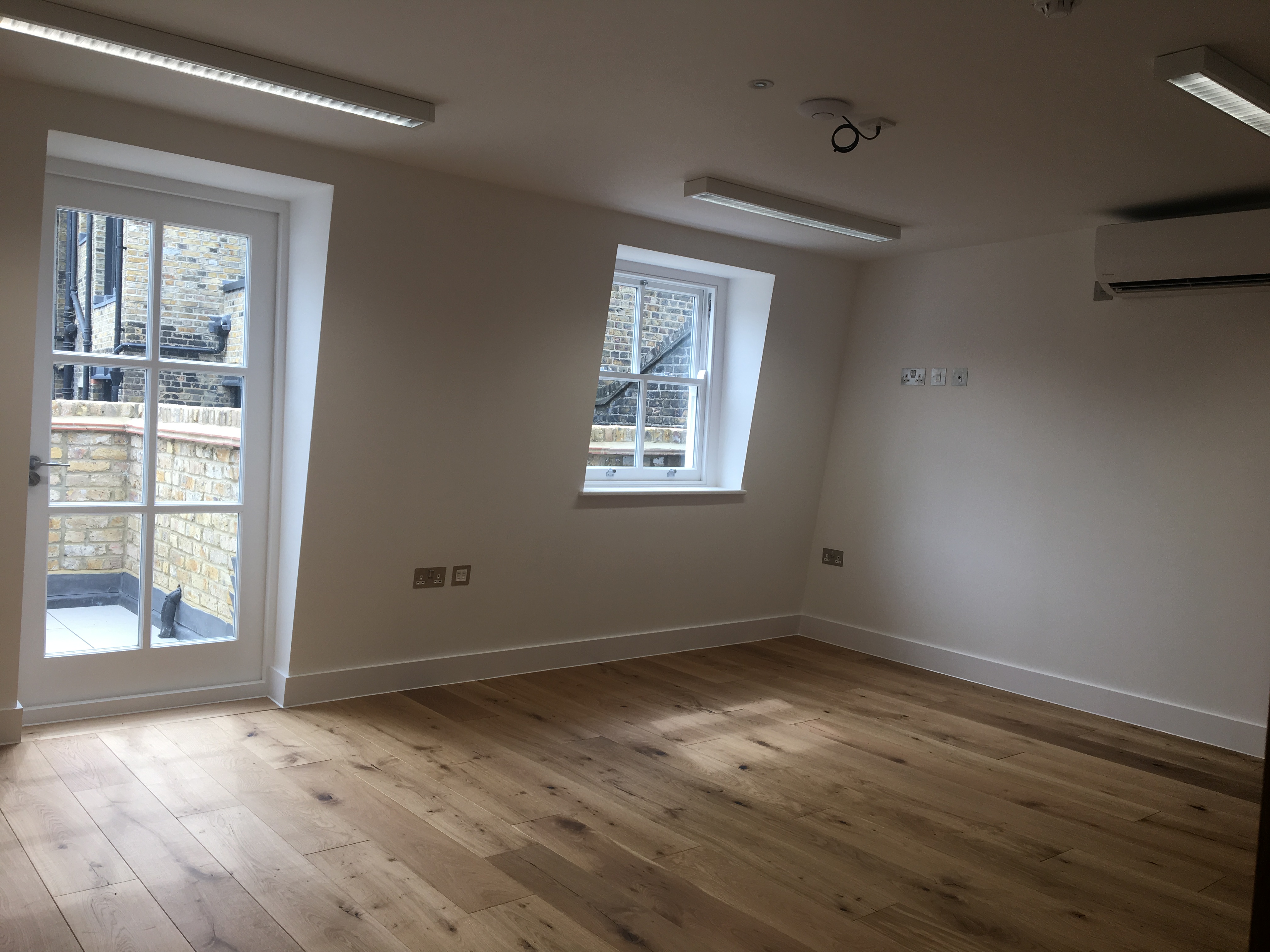 23 Meard Street photo 5