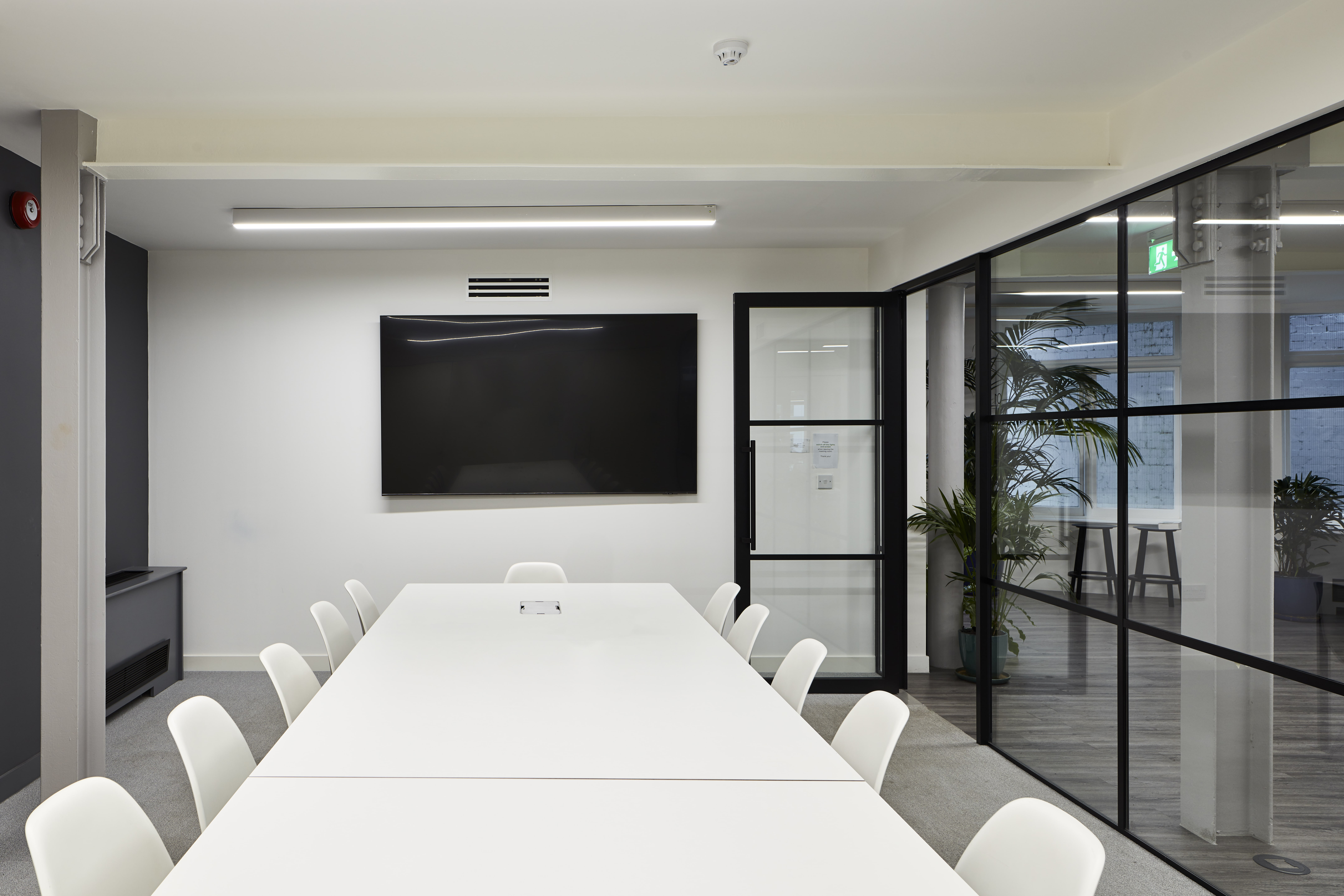 16 Laystall St photo 10