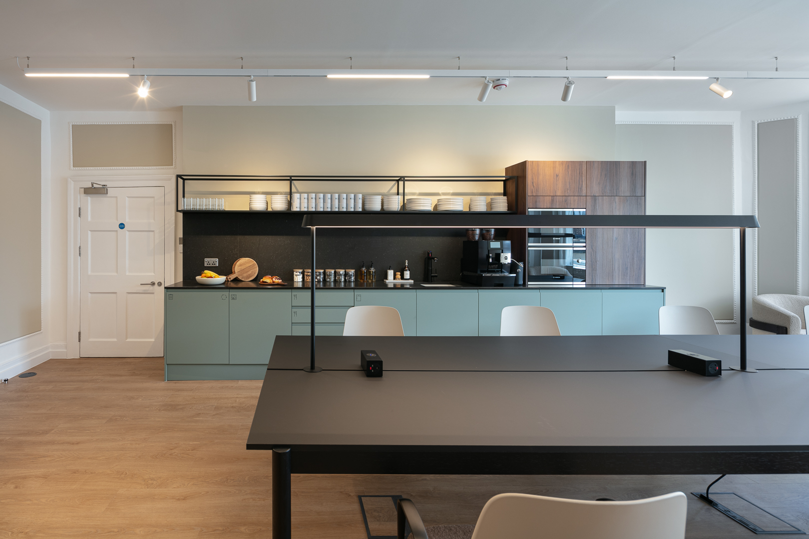 Hale House (42 Portland Place) photo 3