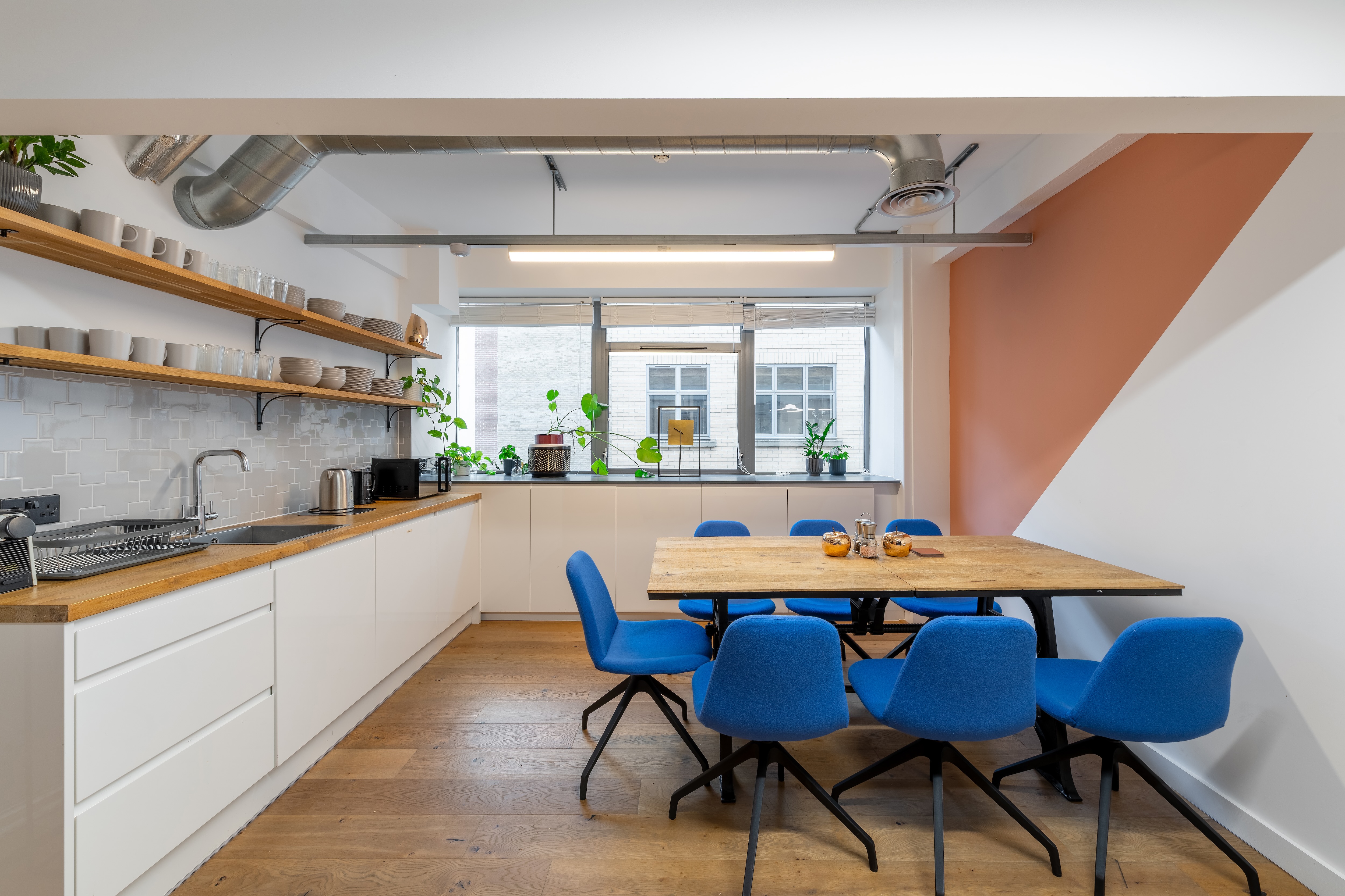 114-116 Curtain Road photo 10